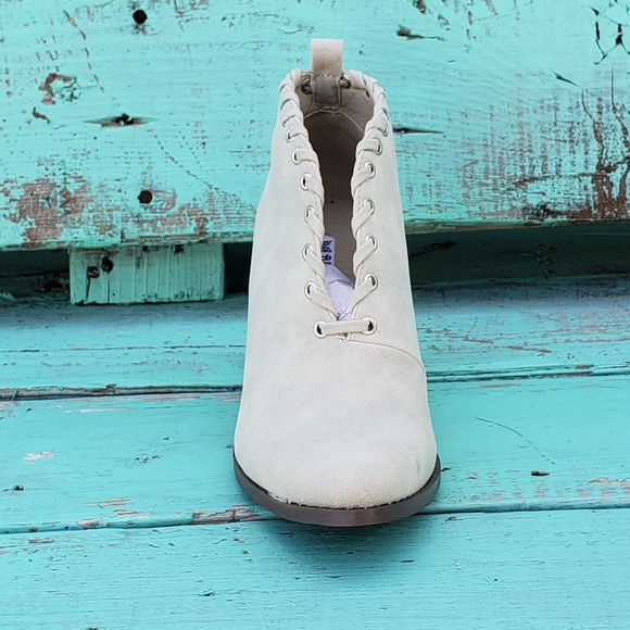 Irene Booties - Picture 4 of 4